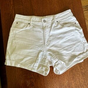 Signature by Levi Strauss white high rise jean shorts. Size 8 waist 29.